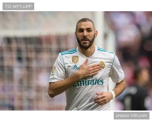 本泽马是否顶级第一中锋：终结效率与战术核心作用分析